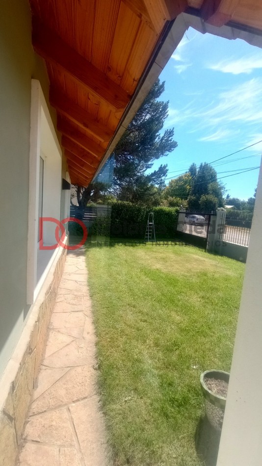 Muy linda casa en Dina Huapi