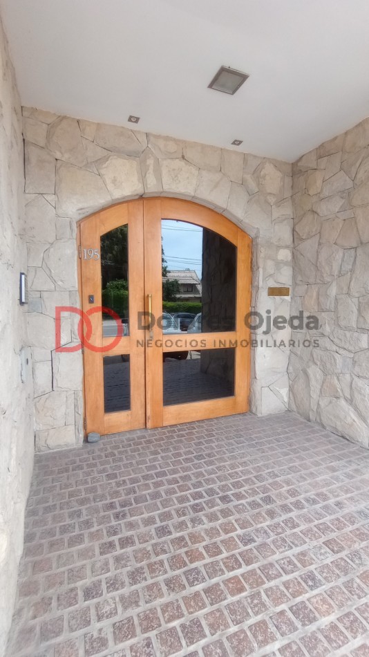 1 dormitorio con cochera